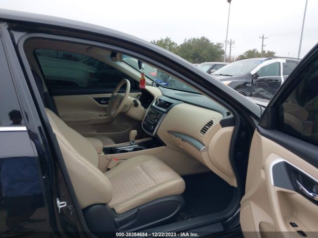 1N4AL3AP2HN326685 Nissan Altima 2.5 S