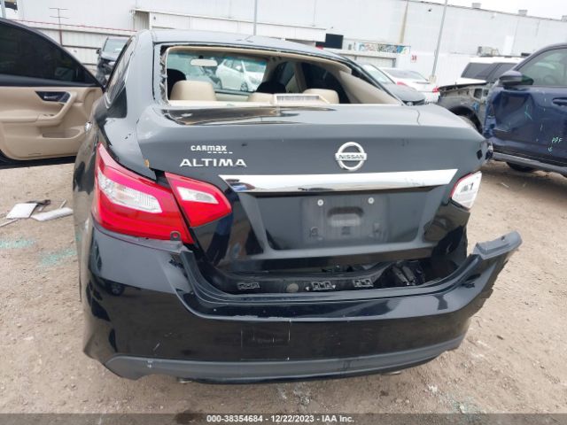 1N4AL3AP2HN326685 Nissan Altima 2.5 S