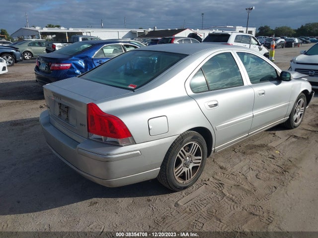 2007 VOLVO S60 2.5T VIN: YV1RS592272602202