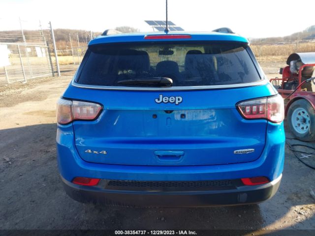 3C4NJDBB9JT326053 Jeep Compass Latitude 4x4