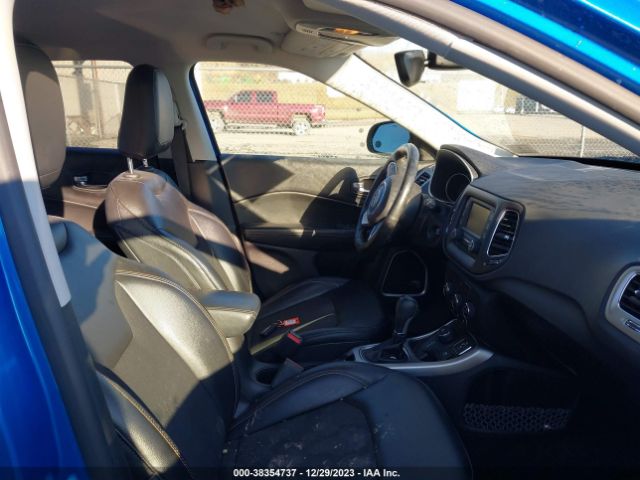 3C4NJDBB9JT326053 Jeep Compass Latitude 4x4
