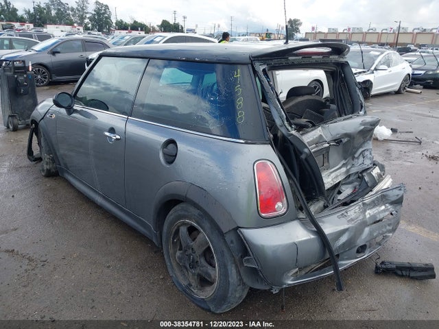 2003 MINI COOPER S WMWRE33463TD67402 Photo 2