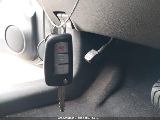 Nissan ROGUE S 2017 5N1AT2MT9HC833555 Image 11