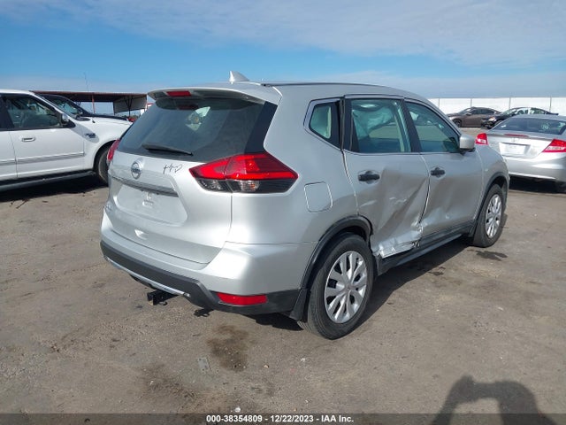 Nissan ROGUE S 2017 5N1AT2MT9HC833555 Image 4