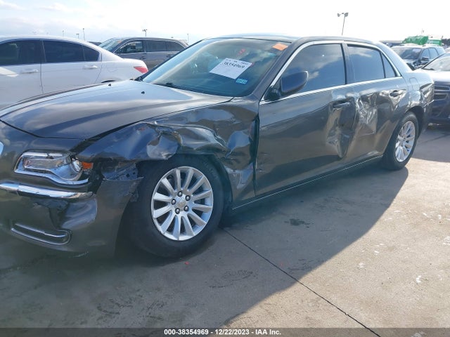 2C3CCAAG6EH383018 Chrysler 300