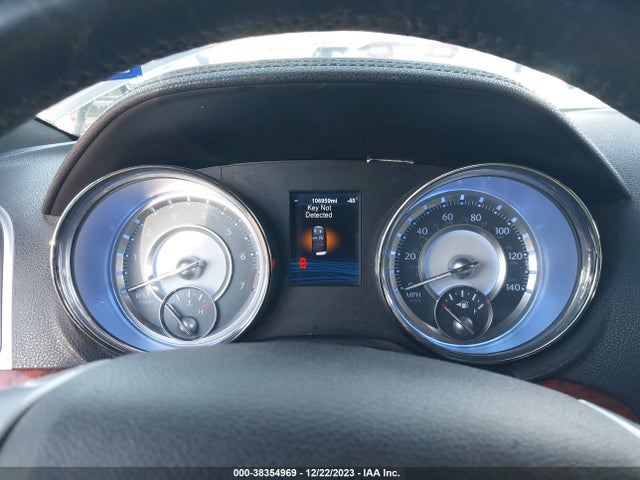 2C3CCAAG6EH383018 Chrysler 300