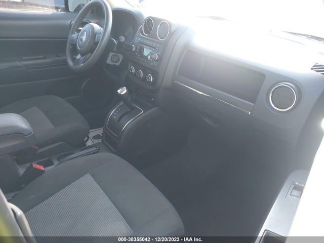 1C4NJRBB2HD103303 Jeep Patriot Sport 4x4