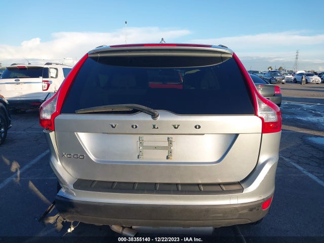 2011 VOLVO XC60 3.2/3.2 R-DESIGN VIN: YV4952DL0B2219666