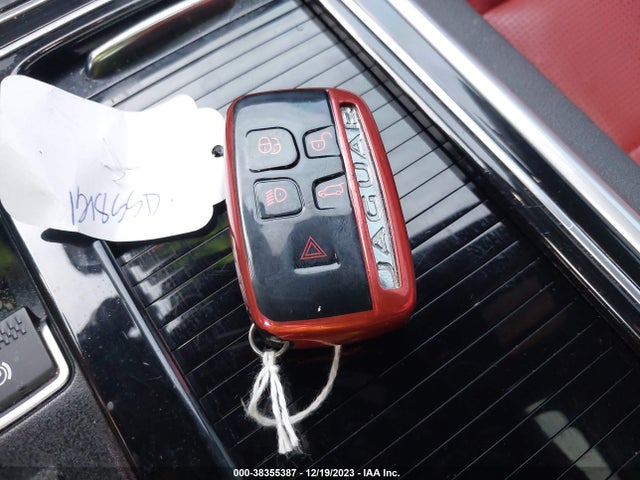 2017 JAGUAR XF SAJBF4BV8HCY47710 Photo 10