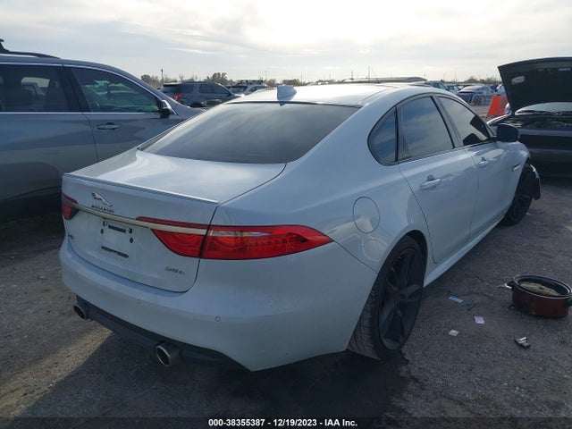 2017 JAGUAR XF SAJBF4BV8HCY47710 Photo 3