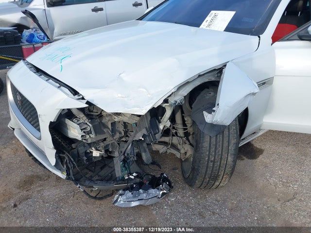 2017 JAGUAR XF SAJBF4BV8HCY47710 Photo 5