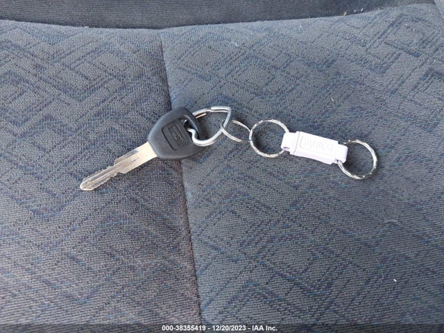 2002 HONDA CIVIC LX VIN: 1HGEM22612L054630
