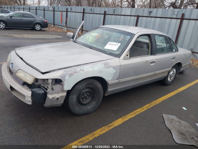 1992 FORD CROWN VICTORIA LX VIN: 2FACP74W4NX178928