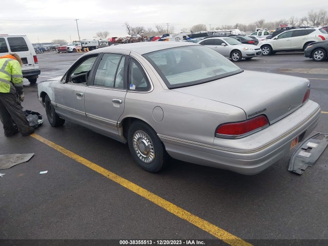 1992 FORD CROWN VICTORIA LX VIN: 2FACP74W4NX178928