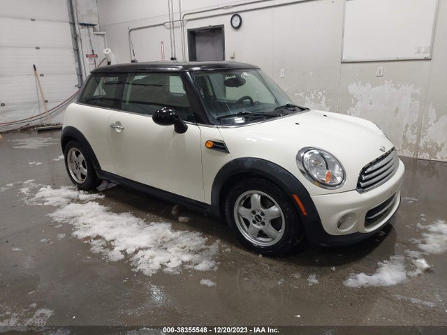 2011 MINI COOPER HARDTOP WMWSU3C56BT096544 Photo 0