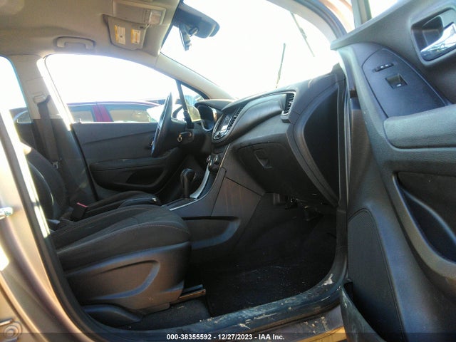 Chevrolet TRAX LS 2018 3GNCJKSB0JL264397 Image 5