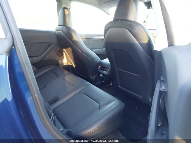 2023 TESLA MODEL Y 7SAYGDEF9PF823124 Photo 7