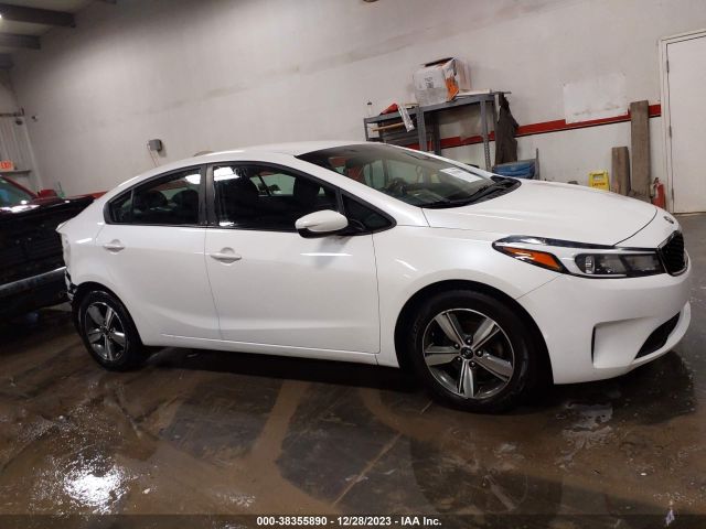 3KPFL4A7XJE201658 KIA FORTE LX