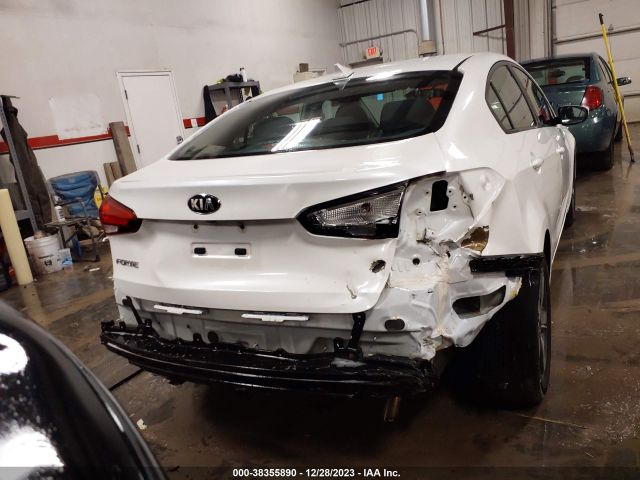3KPFL4A7XJE201658 KIA FORTE LX