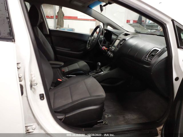 3KPFL4A7XJE201658 KIA FORTE LX