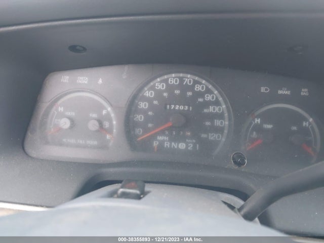 1998 FORD CROWN VICTORIA LX VIN: 2FAFP74W5WX135553
