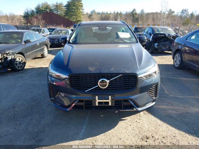 2024 VOLVO XC60 B5 CORE DARK THEME VIN: YV4L12RK2R1724903