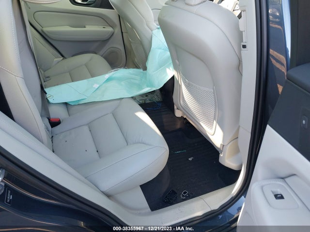 2024 VOLVO XC60 B5 CORE DARK THEME VIN: YV4L12RK2R1724903