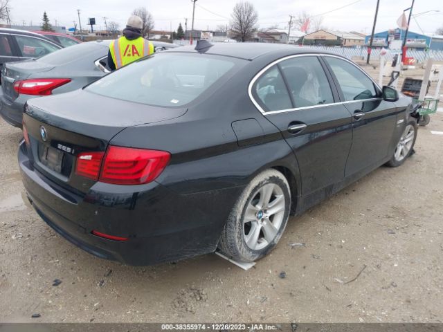2012 BMW 528I WBAXH5C57CDW08247 Photo 3