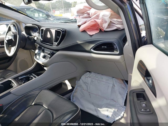 2C4RC1GG9NR180809 Chrysler Pacifica Limited