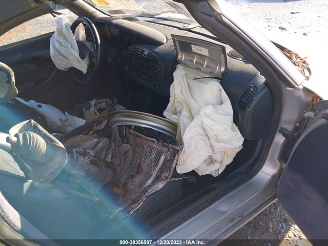 1998 PORSCHE BOXSTER WP0CA2984WU620544 Photo 4