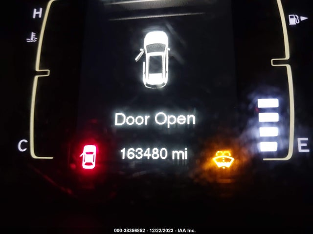 2015 JEEP CHEROKEE LATITUDE VIN: 1C4PJMCB2FW576453