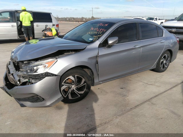 Honda ACCORD LX 2017 1HGCR2F39HA143729 Image 2