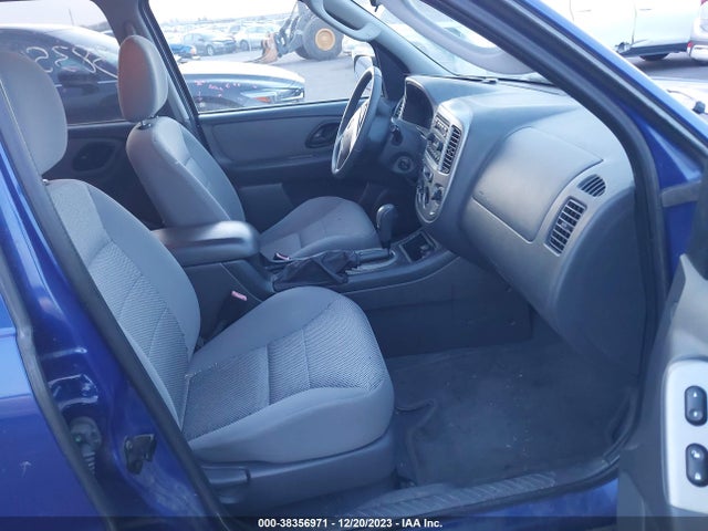 2005 FORD ESCAPE XLT VIN: 1FMYU93125KA02386