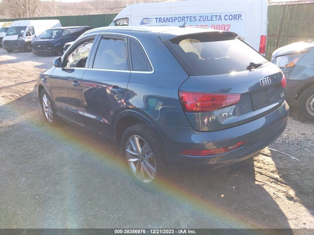 WA1JCCFS4HR004771 Audi Q3 2.0t Premium