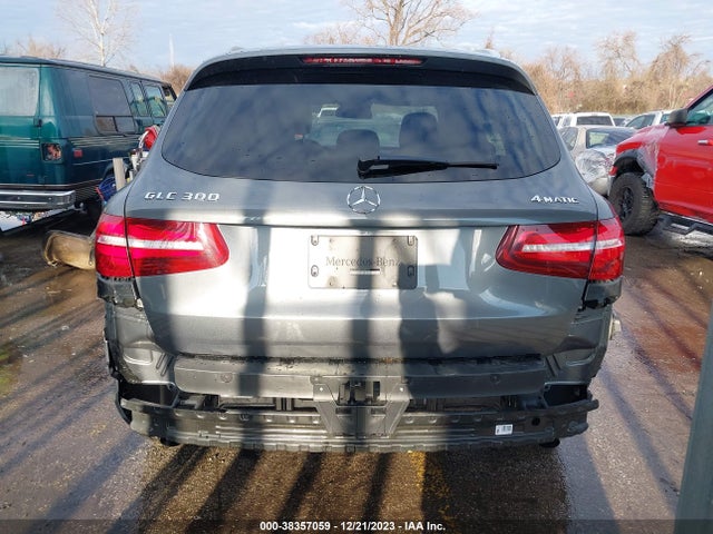 2016 MERCEDES-BENZ GLC 300 4MATIC VIN: WDC0G4KB9GF025742