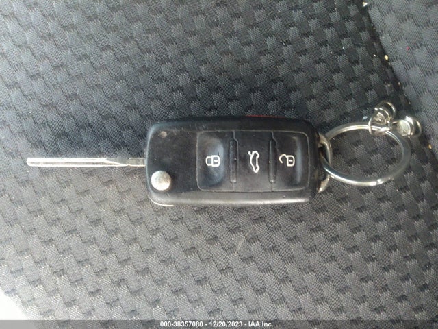 1VWAS7A36FC056545 Volkswagen Passat 1.8t S
