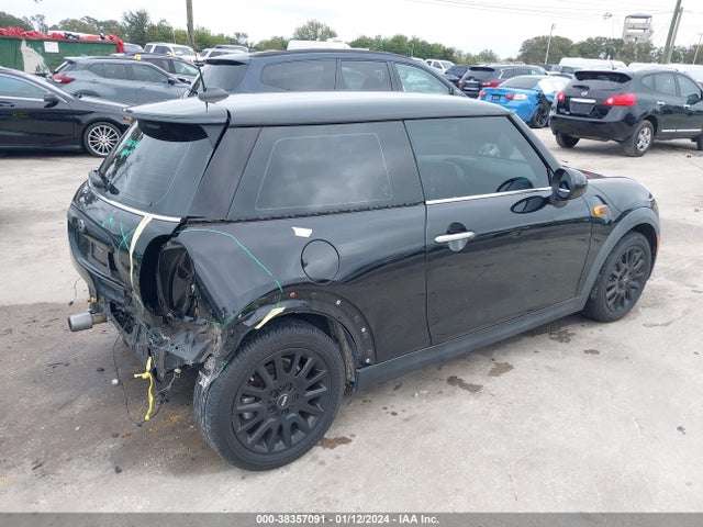 2017 MINI HARDTOP WMWXP5C31H2G60741 Photo 3