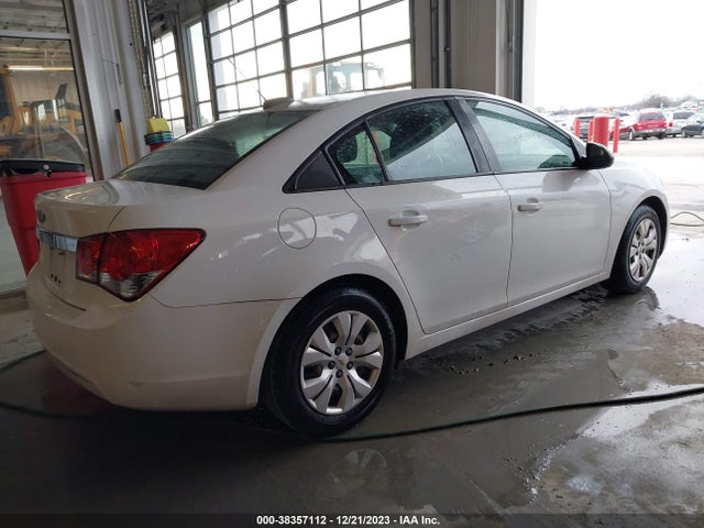 Chevrolet Cruze Ls Manual 2015 1G1PB5SH1F7229837 Image 4