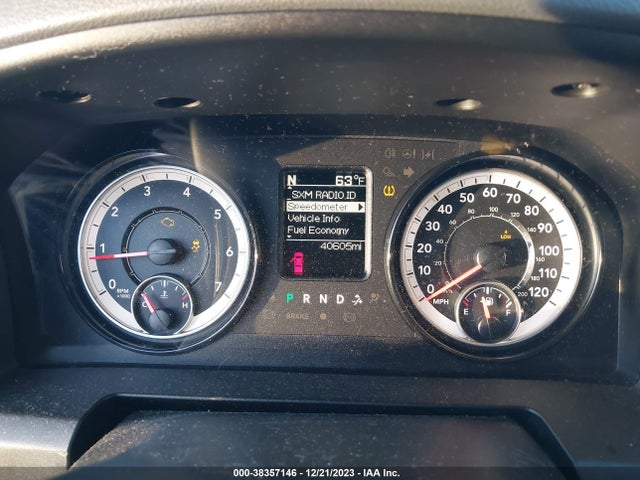 RAM 1500 Classic Express Quad Cab 4x4 6'4 Box 2019 1C6RR7FG4KS514328 Image 7