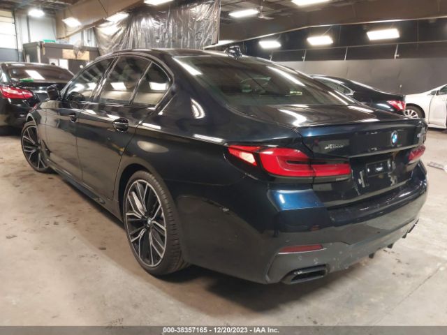 2021 BMW 5 SERIES WBA13BK09MCF27351 Photo 2