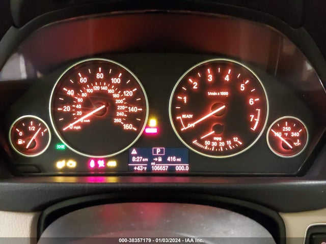 BMW 320i Xdrive 2016 WBA8E5G51GNT41940 Image 15