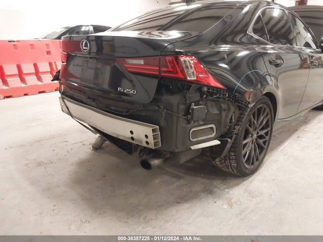 Lexus IS 250 2014 JTHBF1D22E5043580 Image 6