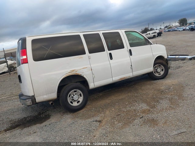 Chevrolet Express 2500 Ls 2019 1GAWGEFP1K1363825 Image 4