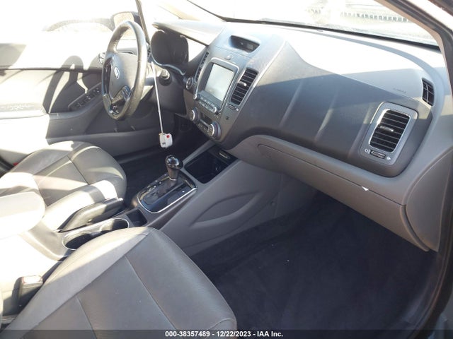 2017 KIA FORTE EX VIN: 3KPFL4A87HE004725