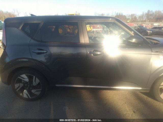 KNDJ53AU1P7884301 KIA Soul Gt-line