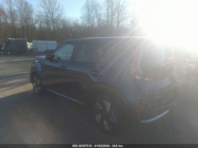 KNDJ53AU1P7884301 KIA Soul Gt-line