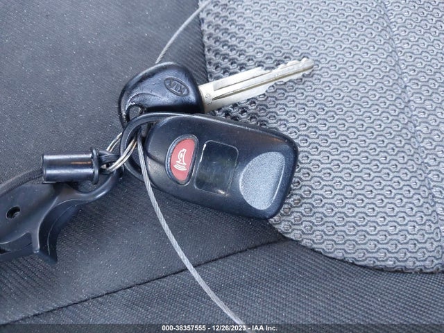 2007 KIA SPECTRA5 SX VIN: KNAFE161X75008747