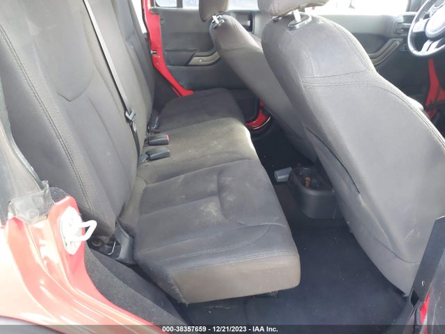 2015 JEEP WRANGLER UNLIMITED SPORT VIN: 1C4BJWDG6FL556613