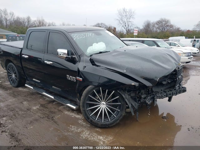 RAM 1500 Express 2015 1C6RR7KT8FS588764 головне зображення