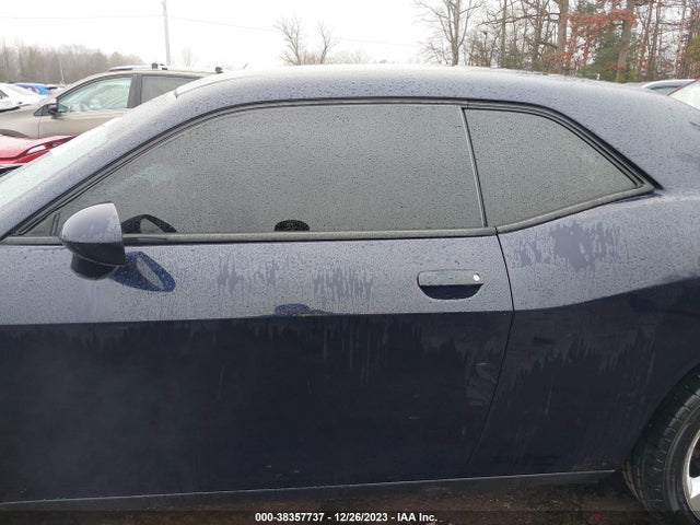 2011 DODGE CHALLENGER VIN: 2B3CJ4DG2BH542869